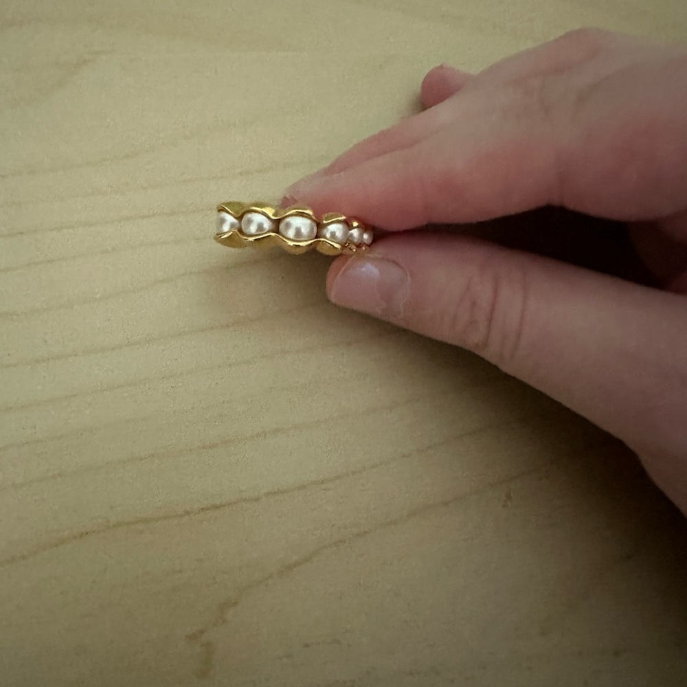 Lele Sadoughi Elegant Gold and Pearl Women's Ring